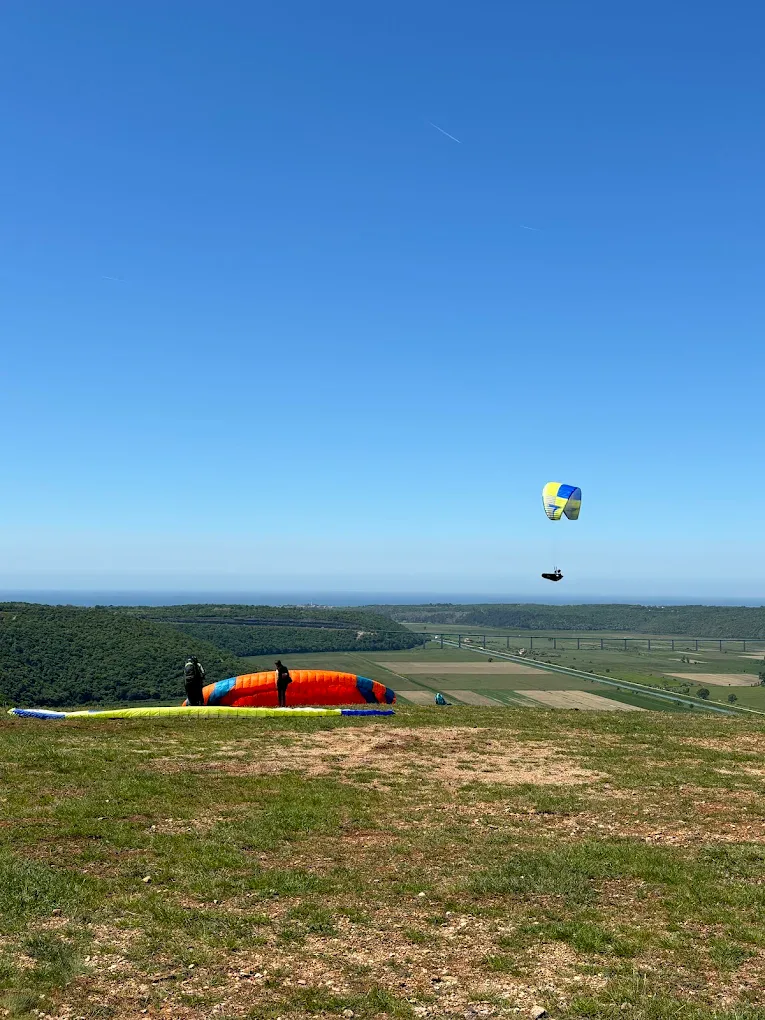 Kaštelir: Paragliding Over Istria – Exclusive Tandem Flight Experience Above Croatia’s Most Stunning Landscapes photo 4